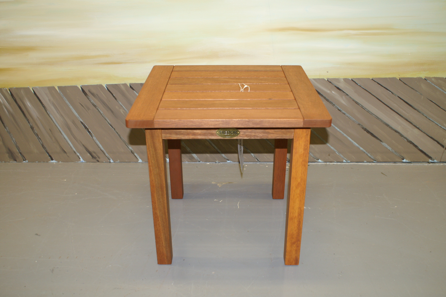 York End Table Tredor Trading